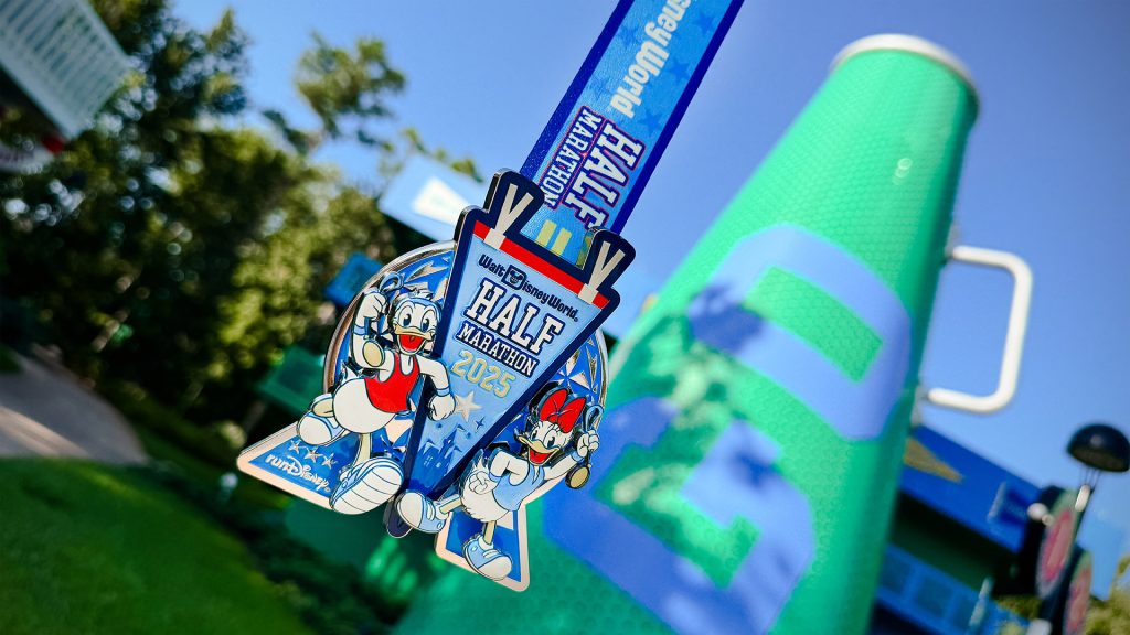Conheça as Medalhas do runDisney 2025 Walt Disney World Marathon Weekend